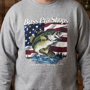 VTG Bass Pro Shop Sweatshirt